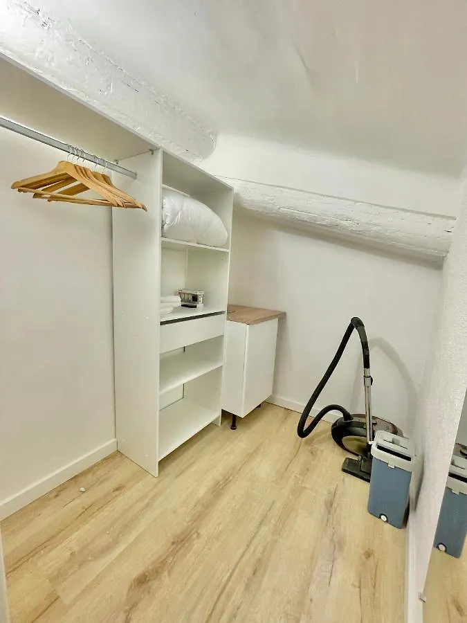 Appartement Studio moderne au cœur de Hyères France